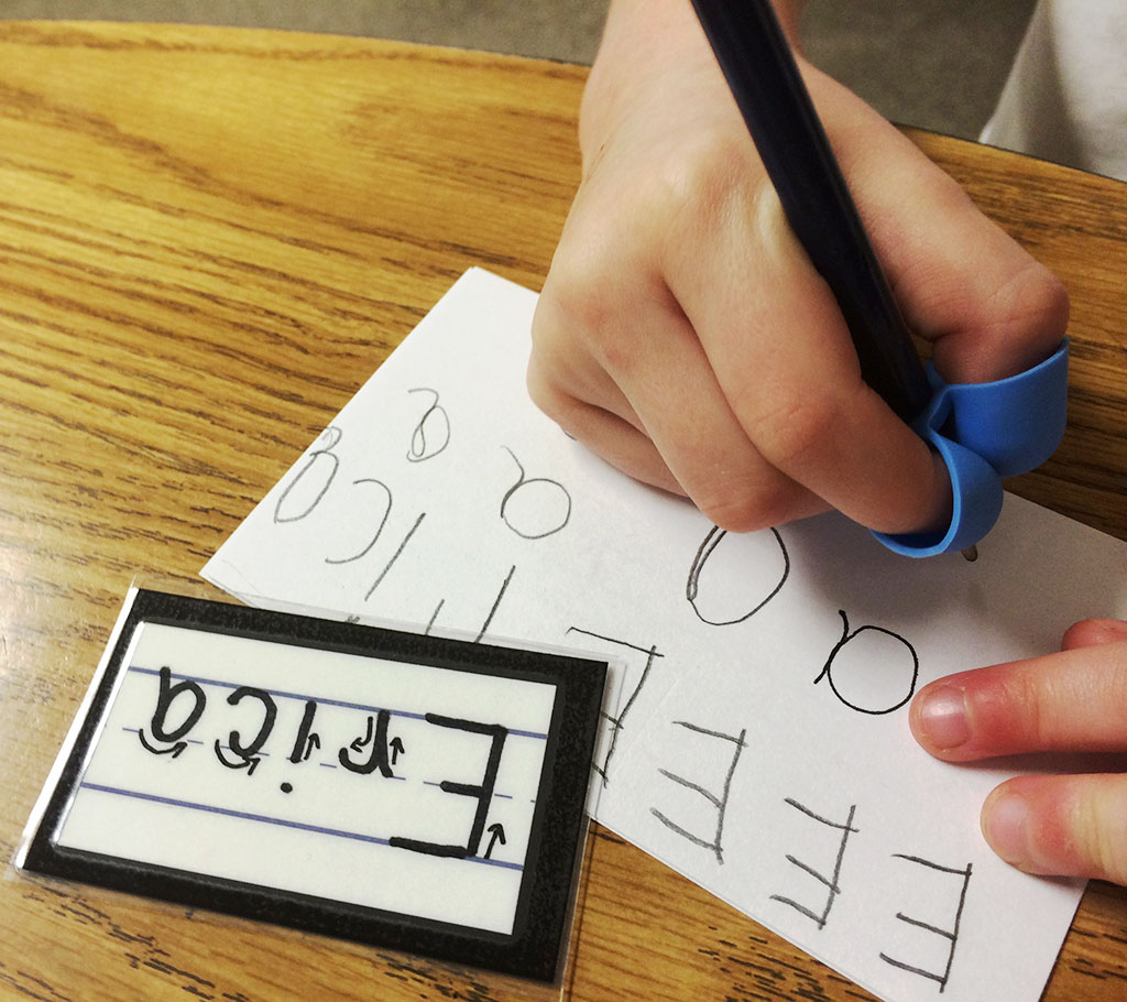Teaching handwriting grip